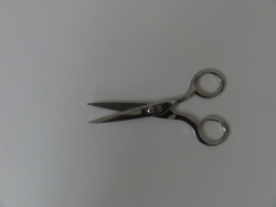 Nůžky školní  kovové  kulatá špička 12cm