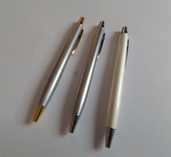 Kuličkové pero RMA 1180 